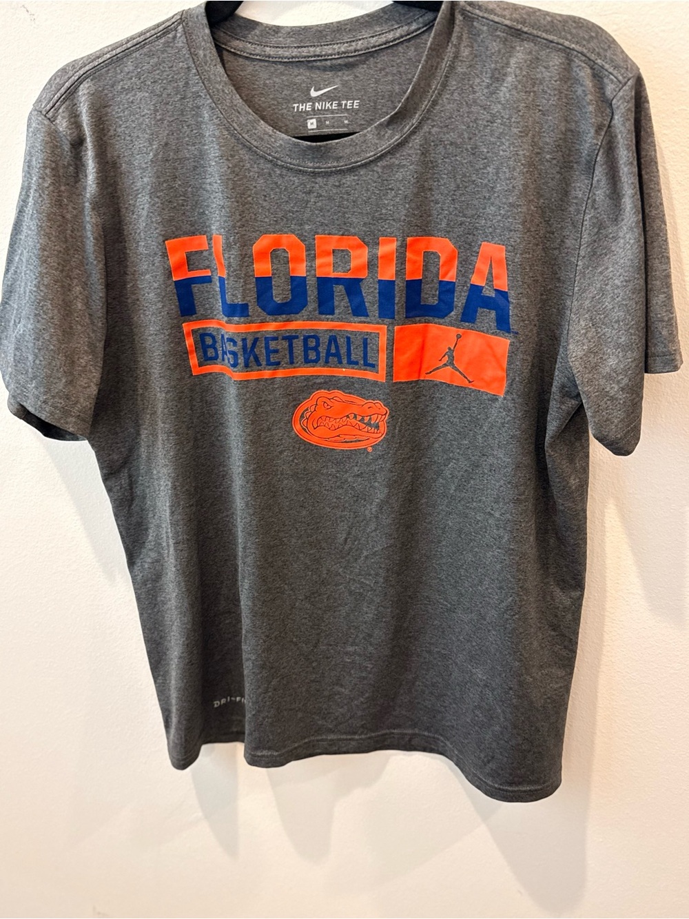 Nike Dri-FIT Florida Gators Basketball Tee Gray Athletic Cut Men’s Medium